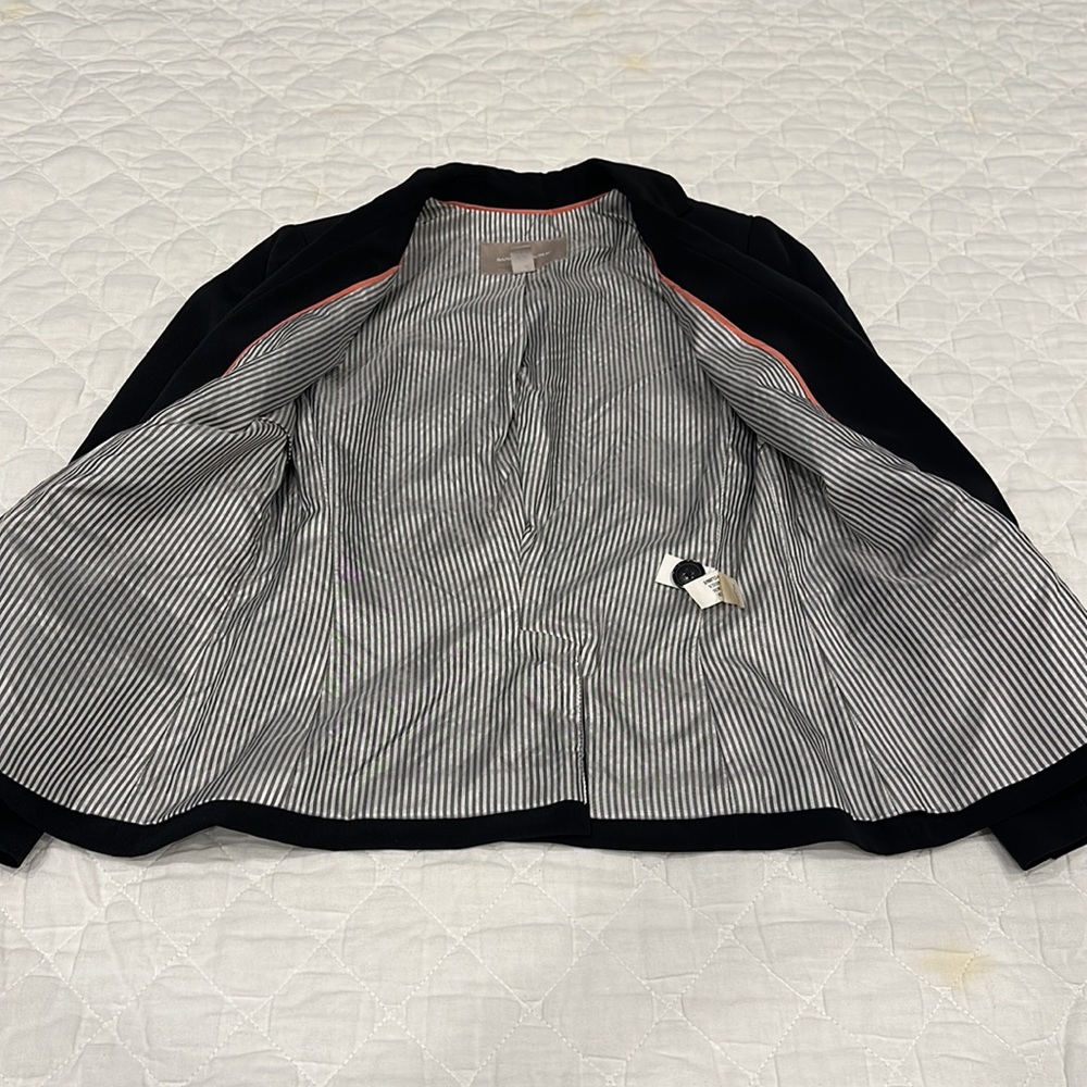 Blazer - Picture 2 of 3